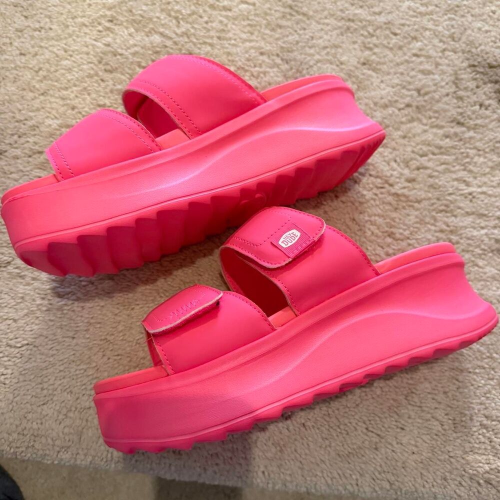 Hey-dude Women's Pink Sandals